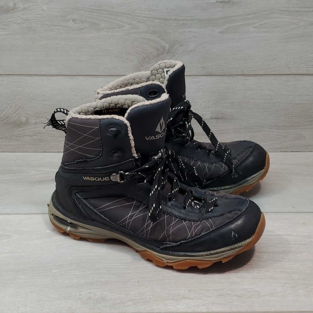 Vasque Womens High Top Sneakers Shoes Insulated 200 gram ultra dry boots sz 7.5M